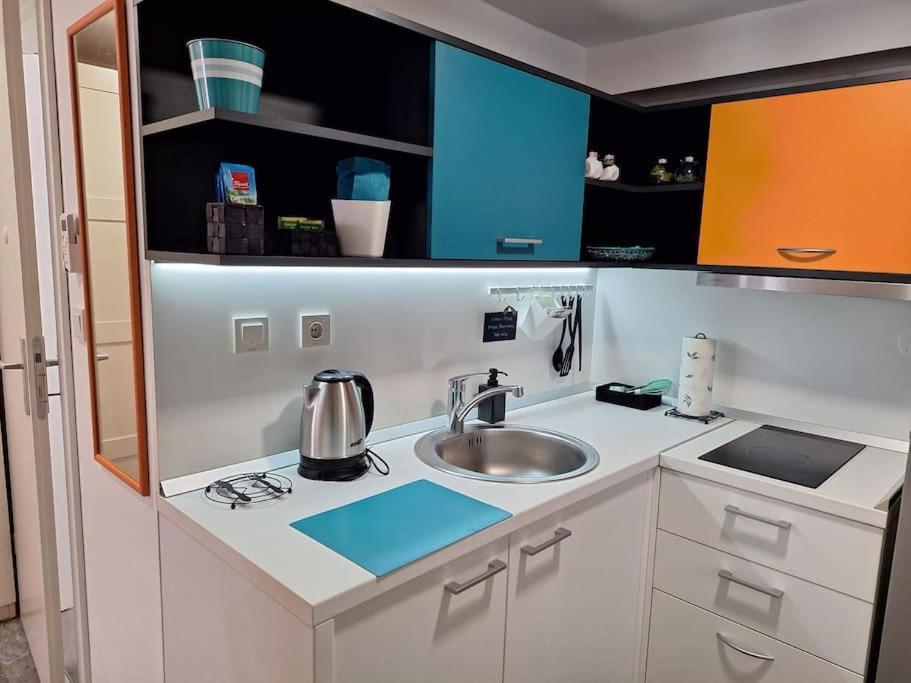 New Studio Apartment Emmy With Free Street Parking Zagabria Esterno foto